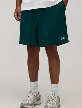 Herren Übergroße Passform Herren Schriftzug Mesh Jersey Shorts Forest Größe Small - boohooMAN - FashionsVida