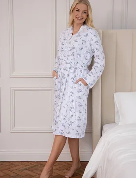 Women's Classic 100% Cotton Luxury Lightweight Porcelain Floral Wrap in Navy Size: 22-24 - Navy - Size: 22-24 - Camille - FashionsVida