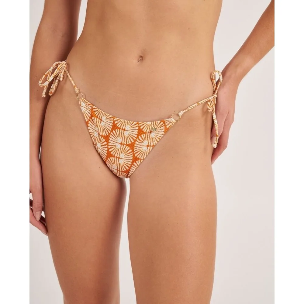 Braga de bikini semibrasileña con aros en los lados - Bohodot - FashionsVida
