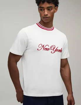 Herren Normal Geschnittenes New York Hi-Build Besticktes T-Shirt Ecru Größe XS - boohooMAN - FashionsVida