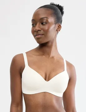 Womens Zero Feel 2.0 Up T-Shirt Bra - White Polyamide - Size Medium - Sloggi - FashionsVida