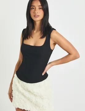 Womens Petite Crepe Rose Mini Skirt - White - Size 10 Uk - Boohoo - FashionsVida