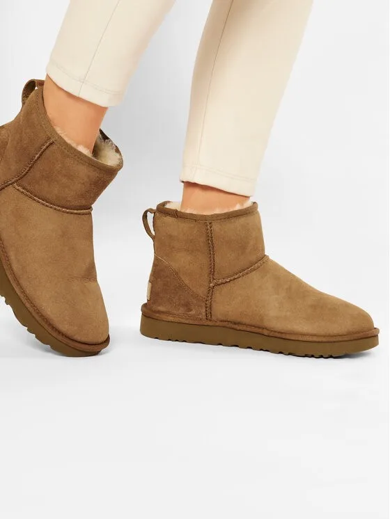 UGG Stivaletto - Ugg - FashionsVida
