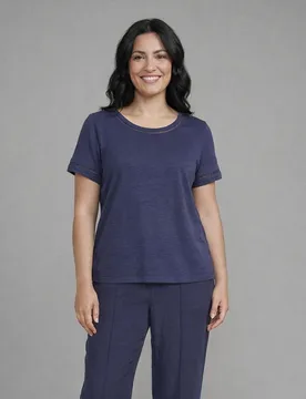 Camiseta de mujer escote pico con entredos - October - FashionsVida