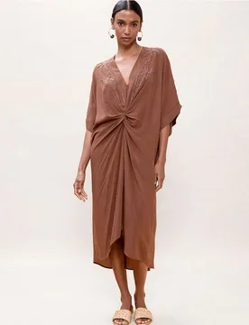 Vestido midi anudado con bordado a tono - Lola Casademunt - FashionsVida
