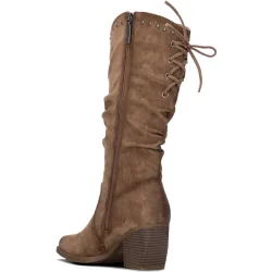 Bota de mujer con cordones