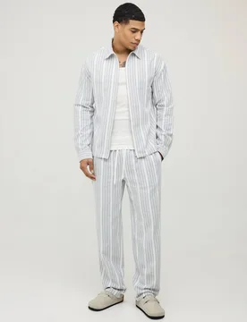 Herren Gewebtes Streifen Regular Zip-Up Langarm-Hemd & Gerade Geschnittene Hosen Set Navy Größe XL - boohooMAN - FashionsVida