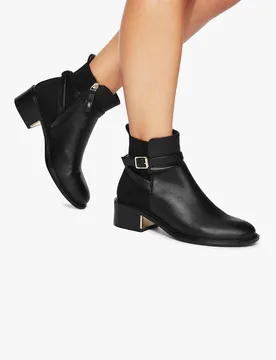 Buckle Strap Detail Block Heel Ankle Boots Black female - Kurt geiger - FashionsVida
