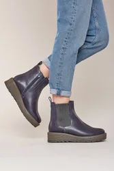 Women's 'Kos' Chunky Sole Leather Ankle Boot in Chocolate Size: 5 - Chocolate - Size: 5