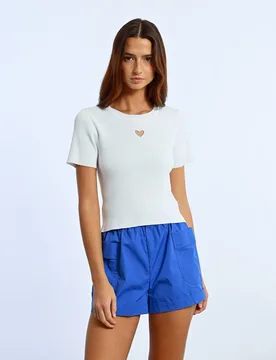 Jersey de mujer de manga corta detalle corazón - Lili Sidonio - FashionsVida