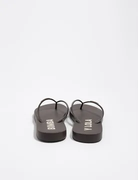 Chanclas de mujer flip flop lisas - Bimba y Lola - FashionsVida