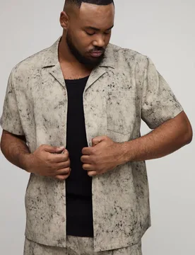 Herren Plus Bleichwaschung Strukturiertes Normal Geschnittenes Hemd Taupe Größe 4XL - boohooMAN - FashionsVida