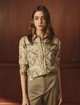 Camisa de mujer con manga larga y estampado pañuelo - Lloyd's - FashionsVida