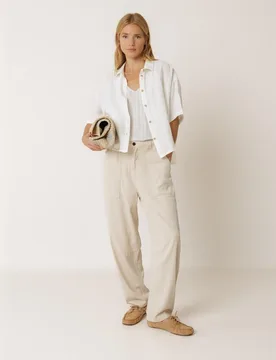 Indi & Cold - Blusa de mujer cuello camisero manga corta - Indi & Cold - FashionsVida