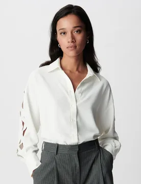 Camisa de mujer con detalle de calados en las mangas - IKKS - FashionsVida