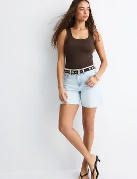 Polyamid-Shirt mit breiten Trägern Braun XS - Stradivarius - FashionsVida