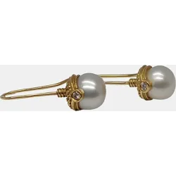Pendientes de oro, diamantes y perla