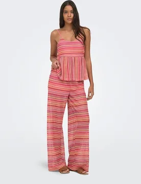 Pantalón de mujer de largo tobillo con corte regular - Only - FashionsVida