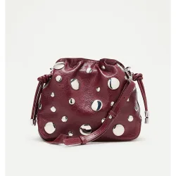 Bolso bandolera efecto piel con tachas