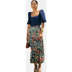 Falda midi con volantes estilo canastero