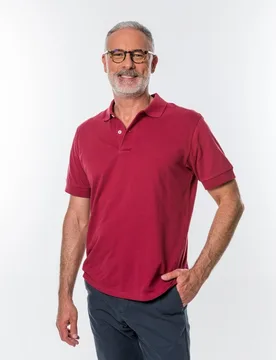 Polo piqué de hombre en oscuro - Wickett Jones - FashionsVida