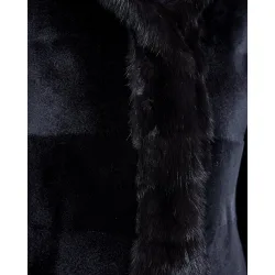 Abrigo reversible de mujer de pelo de visón rasado con cuello tuxedo y capucha de marta cibelina