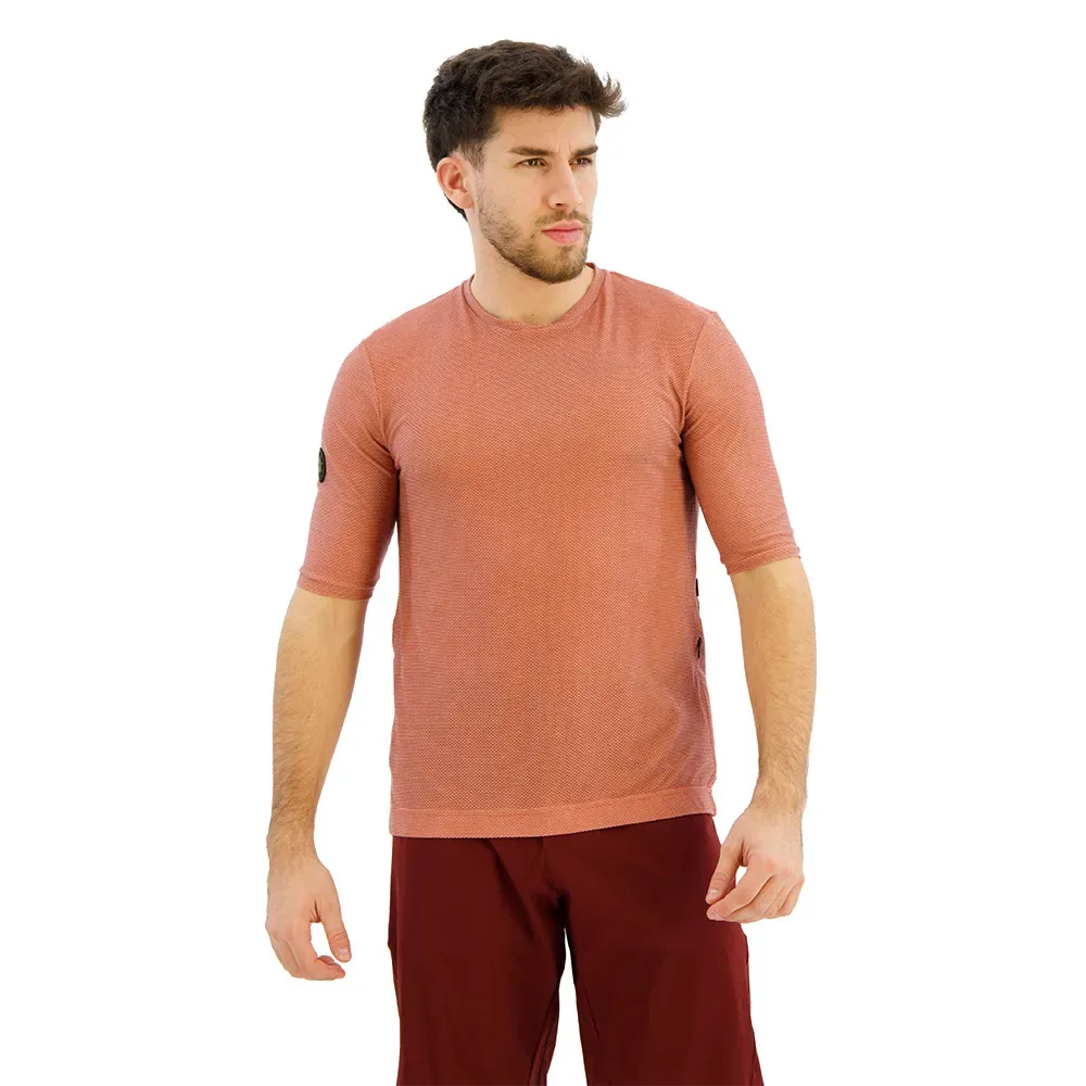 Maglietta A Maniche Corte Stone Slim Fit Tech Rust - Santini - FashionsVida