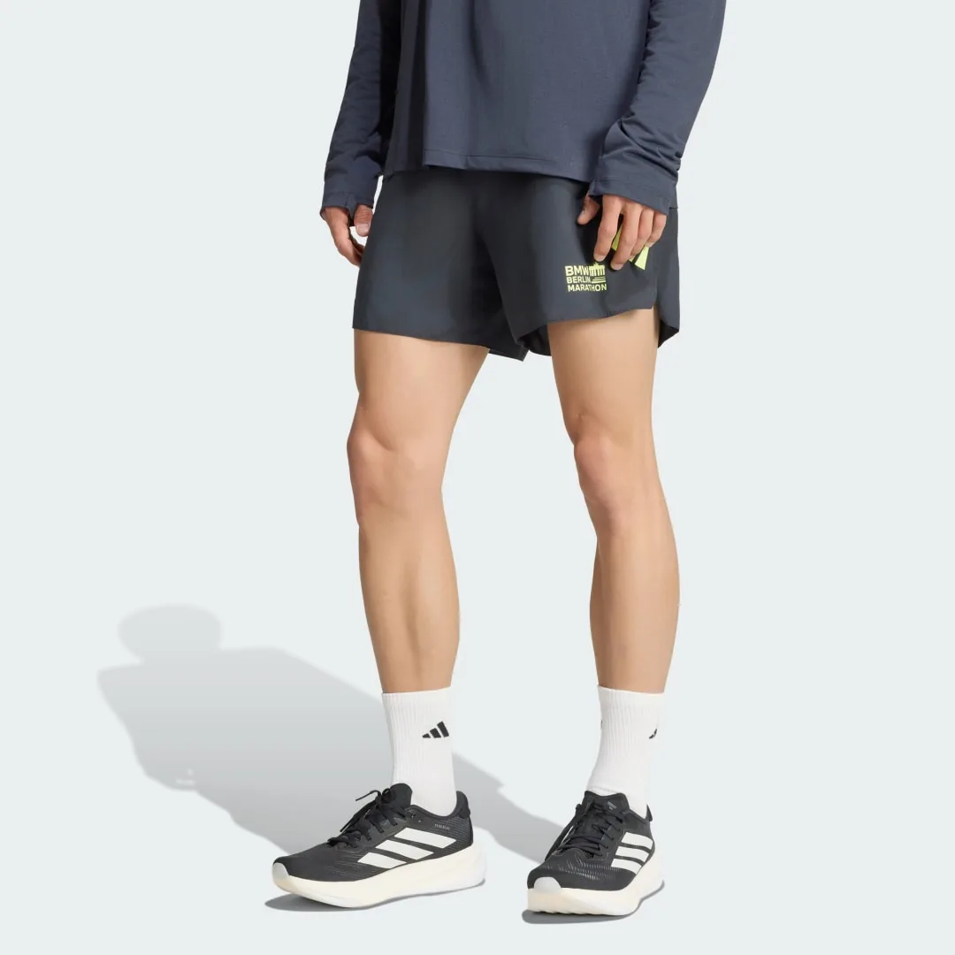 SHORT BMW BERLIN-MARATHON 2026 UOMO L 13 CM Night Grey - Adidas - FashionsVida