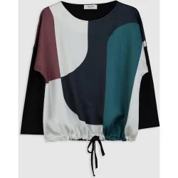 Camiseta de mujer estampada con goma en la cintura