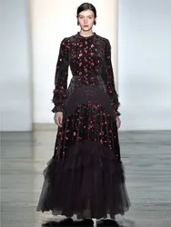 A new style of long dress with round neck sleeves heavy sequined velvet and mesh fabric large hem