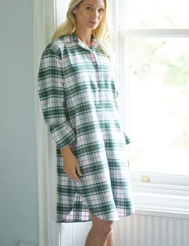 Women's "Burnet Rose" Tartan Brushed Cotton Nightshirt in Baby Pink Size: 2XL - Baby Pink - Size: 2XL - British Boxers - FashionsVida