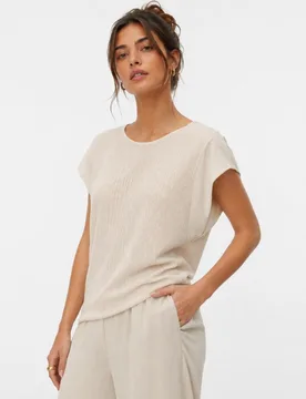 Camiseta manga corta cuello redondo - Vero Moda - FashionsVida
