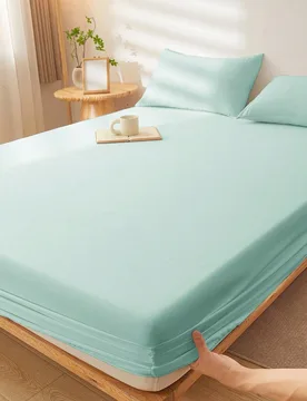 Pieza Sábana ajustada de unicolor ultrasuave, ropa de cama, ropa de cama de verano para dormitorio, funda de colchón, regreso a la escuela, sábana - Shein - FashionsVida