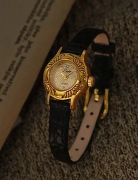 Pieza Nuevo reloj de pulsera de mujer vintage francés con esfera pequeña grabada en tono dorado, elegante y de moda, delicado y compacto, cuarzo res - Shein - FashionsVida
