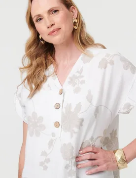 Women's Floral Embroidered V-Neck Relaxed Blouse in White Size: Small - White - Size: S - Izabel London - FashionsVida