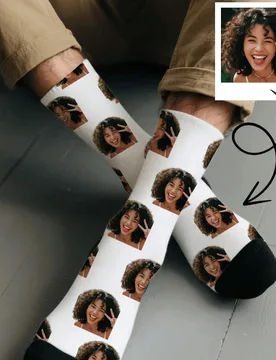 Par de calcetines personalizables con impresión de foto para hombres, talón y puntera en azul claro y negro, de tela de punto suave, cómodos y pers - Shein - FashionsVida
