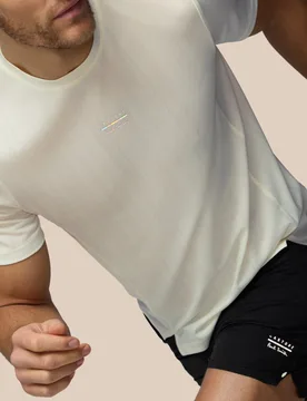Men’s x Paul Smith Performance Engineered Knit Short Sleeve T-shirt - Off White OFF WHITE XS male - Castore - FashionsVida