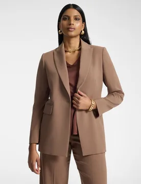 Blazer de mujer de crepé con botón monogram ajuste entallado largo medio - Elena Miró - FashionsVida