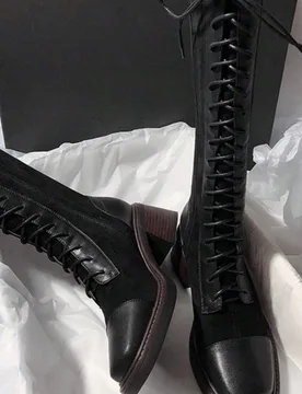 Botas altas hasta el muslo con cordones, nuevas para otoño/invierno 2025, con puntera cuadrada, tacón ancho, cremallera lateral ajustada y parches C - Shein - FashionsVida