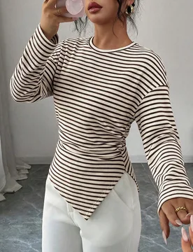 Camiseta de manga larga con hombros caídos, rayas acanaladas, dobladillo asimétrico, cintura fruncida y ajuste ceñido, top casual para ir al trabaj - Shein - FashionsVida