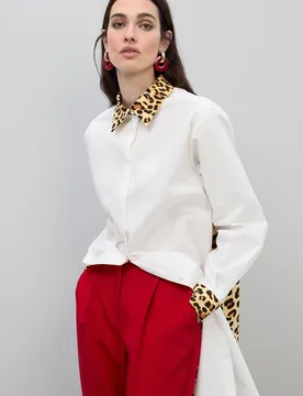 Camisa de mujer tipo blusón popelín con contrastes animal print - Lola Casademunt - FashionsVida