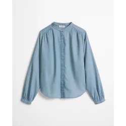 Blusa vaquera suelta de una mezcla de lino