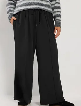Women's Pleat Wide Leg Trousers in Black Size: 16S - Black - Size: 16S - Yours - FashionsVida