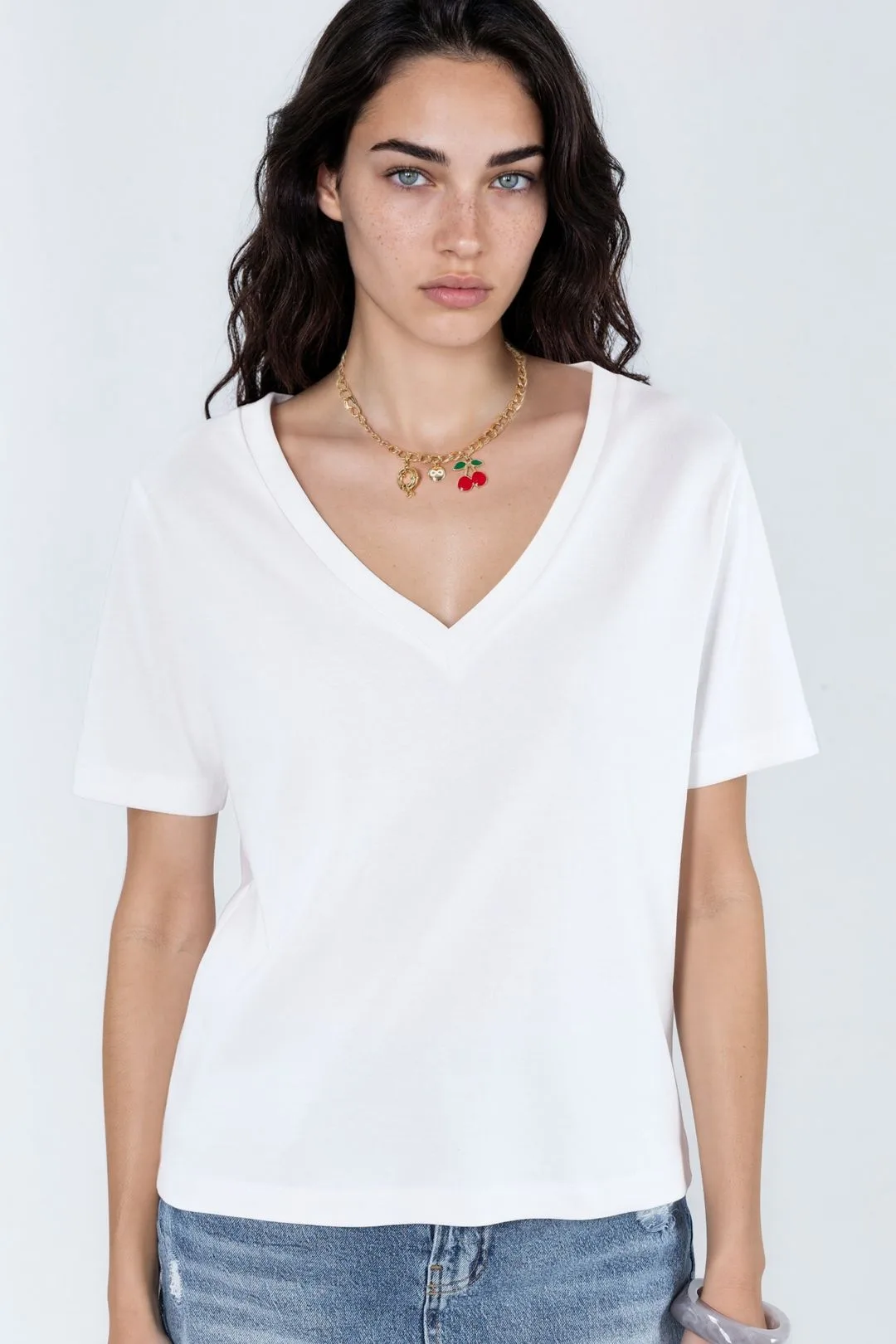 Womens V-Neck Solid Regular Fit Cotton T-Shirt - White - Size Small - Busem - FashionsVida