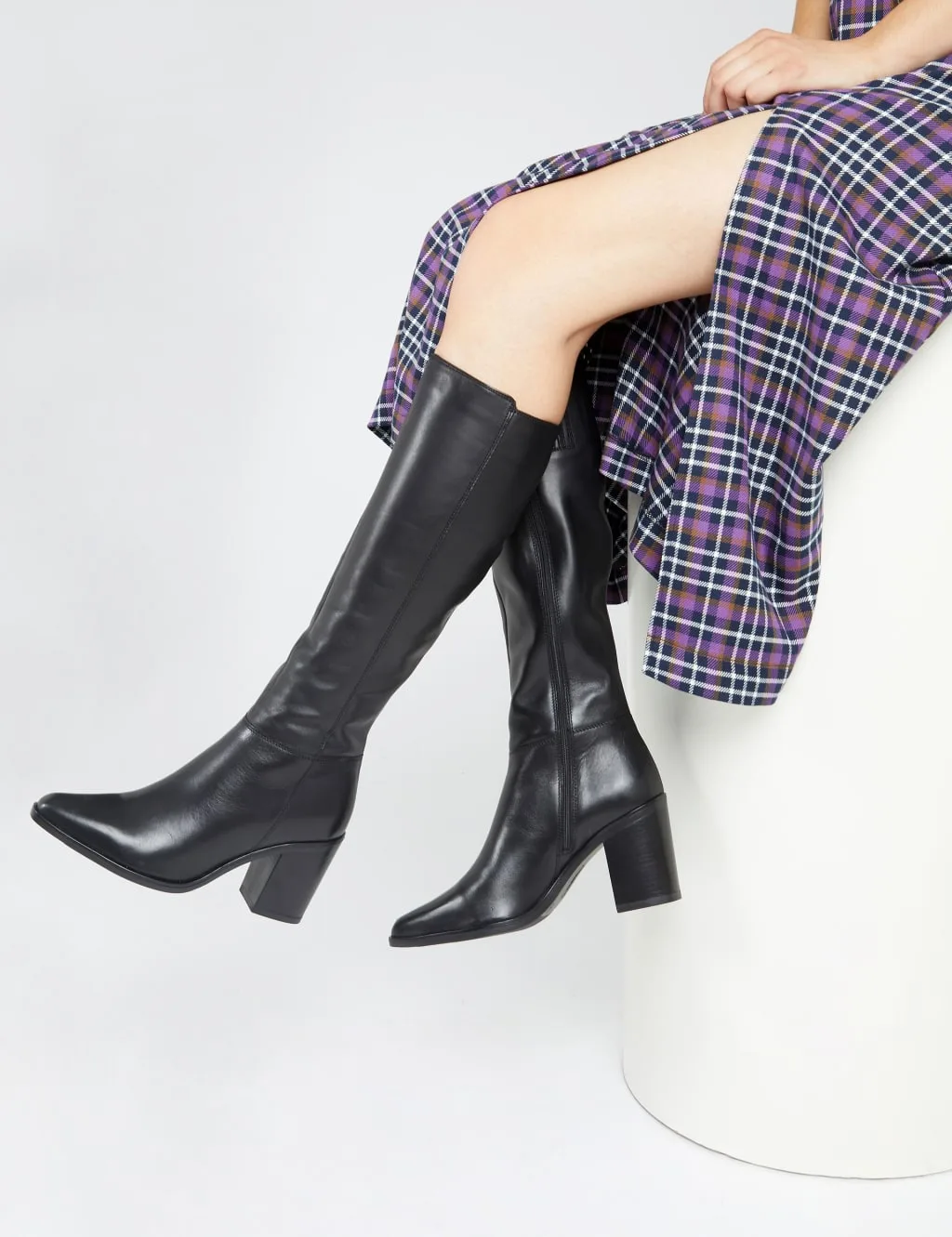Regular Calf Leather Block Heel Pointed Knee High Boots Black female - Jones Bootmaker - FashionsVida
