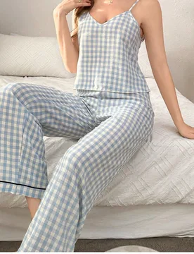 Conjunto de pijama con camiseta de tirantes de cuello en V a cuadros y pantalones XL - Shein - FashionsVida