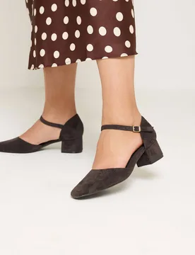 Women's Wide Fit Heels in Dark Brown Size: 4EEE - Dark Brown - Size: 4EEE - Yours - FashionsVida