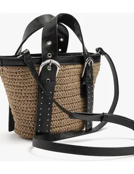 Bolso de mano estilo tote convertible a bandolera con detalle de hebilla y tachuelas en liso - Parfois - FashionsVida