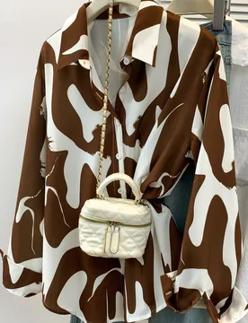 Blusa de manga larga con estampado abstracto y diseño de cuello de camisa para mujer, adecuada para diversas ocasiones, primavera, marrón M - Shein - FashionsVida