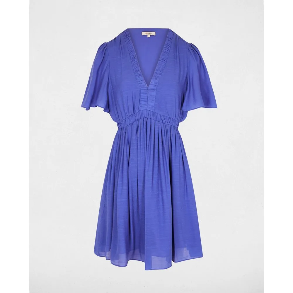 Vestido corto plisado con escote pico - Morgan - FashionsVida